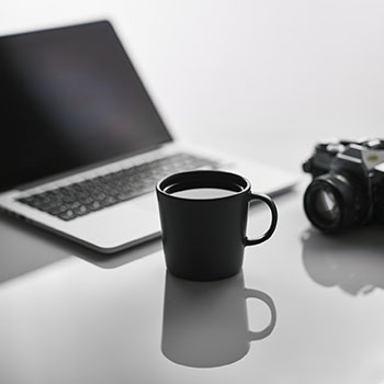 我一晚上没睡明白，所谓“黑料导航”的评论区，我只看了两分钟就想退出（先保存再看）